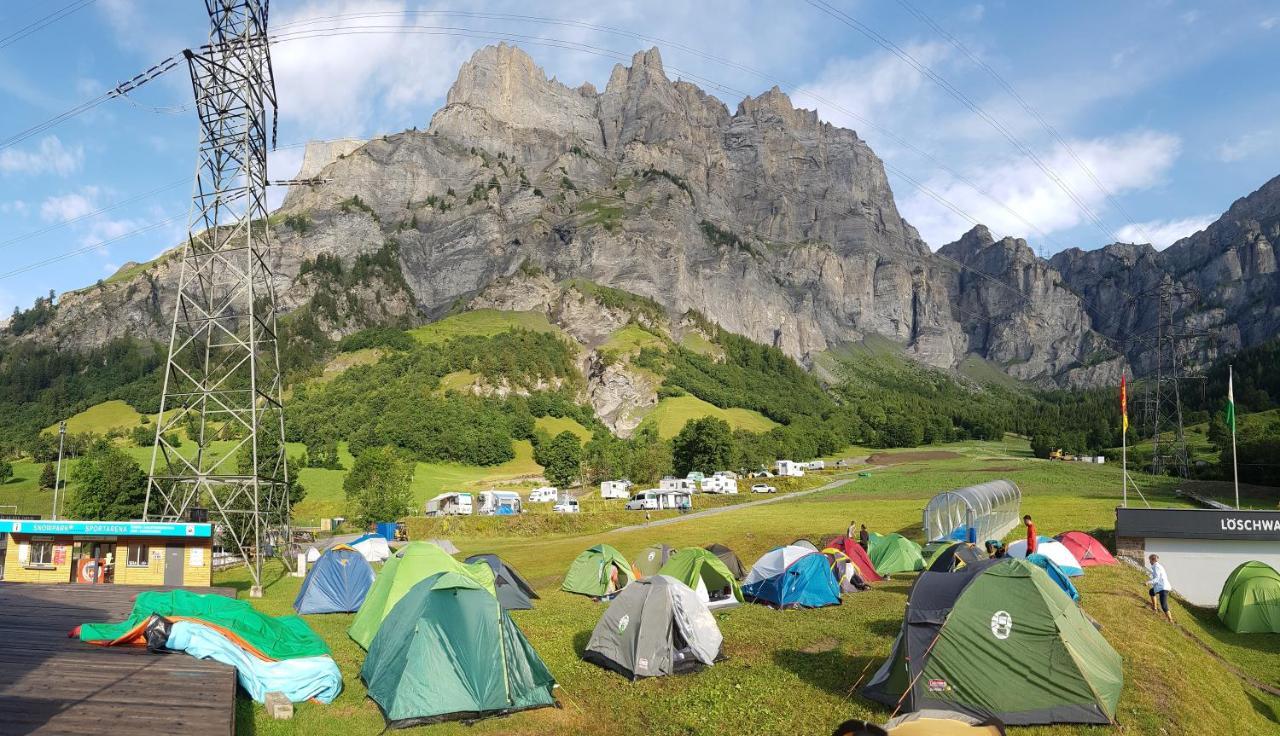 Campingplatz Mit Restaurant & Sportarena 洛伊克巴德 外观 照片